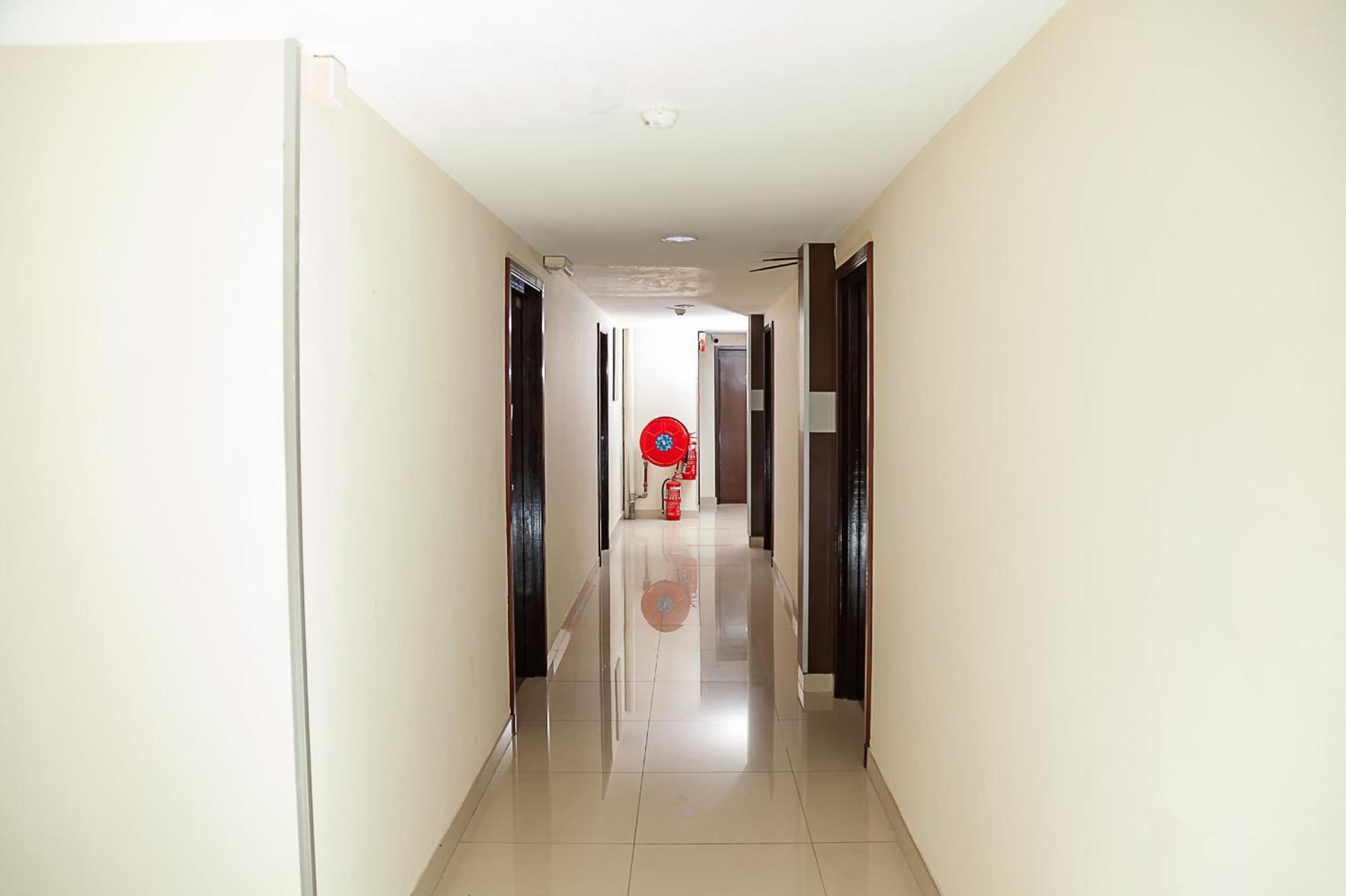 Super Oyo 90055 Mansion Inn Sibu Exterior foto